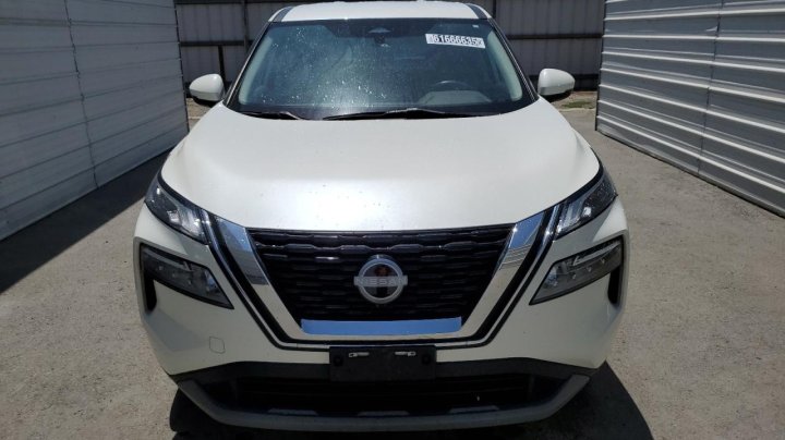 Nissan ROGUE SV 2022