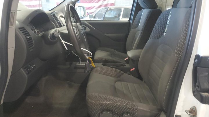 Nissan Frontier SV 2018