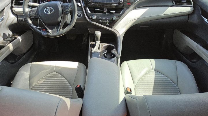 Toyota Camry SE NIGHT SHADE 2024