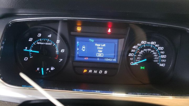 Ford TAURUS SEL 2016