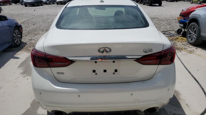 INFINITI Q50 LUXE 2021