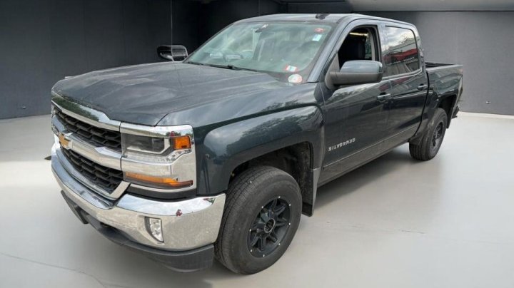 Chevrolet Silverado K1500 LT 2018