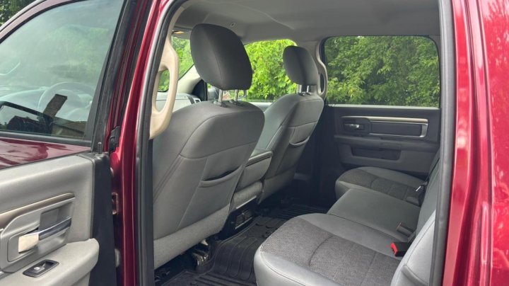 RAM 1500 SLT 2018