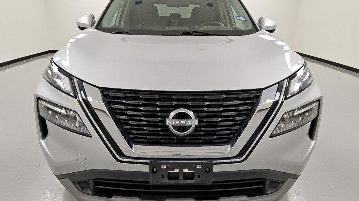 Nissan ROGUE SV 2023