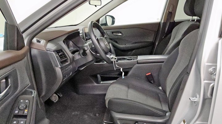 Nissan ROGUE SV 2023