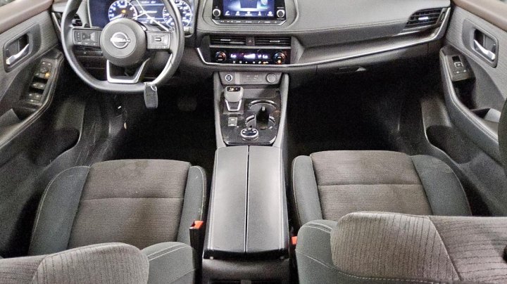Nissan ROGUE SV 2023