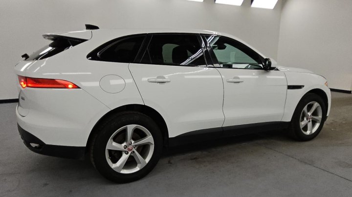 Jaguar F-Pace PREMIUM 2020