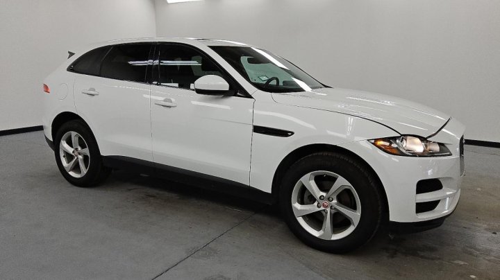 Jaguar F-Pace PREMIUM 2020