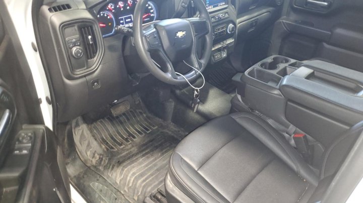 Chevrolet Silverado C1500 2023