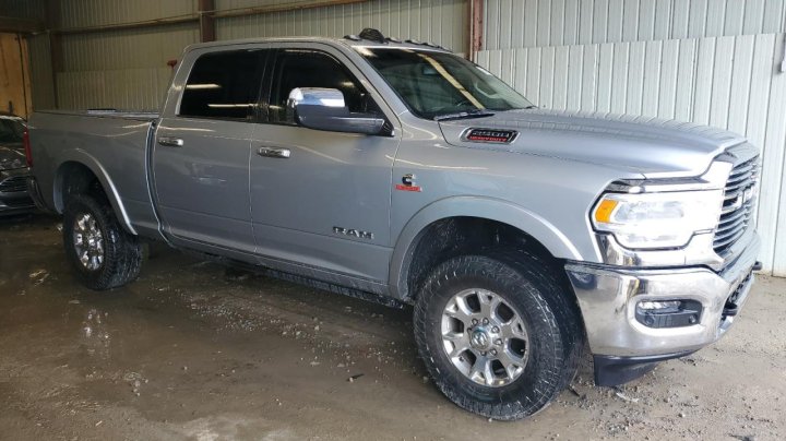 RAM 2500 LARAMIE 2022