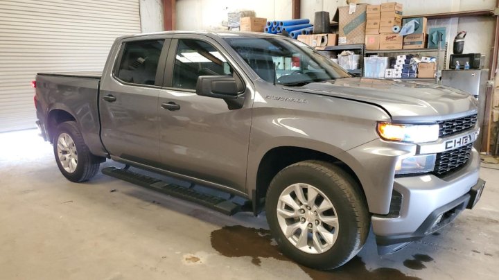 Chevrolet SILVERADO LTD C1500 CUSTOM 2022