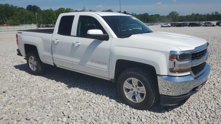 Chevrolet Silverado K1500 LT 2018