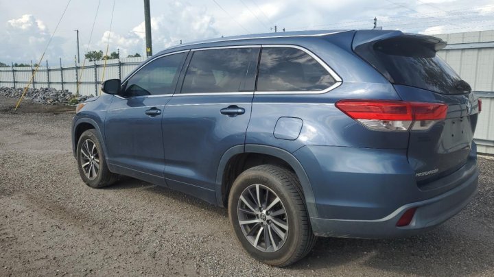Toyota Highlander SE 2017