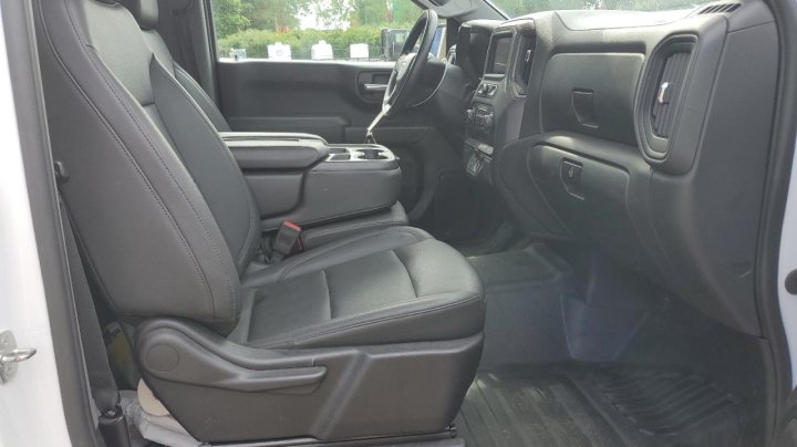 Chevrolet Silverado C1500 2023