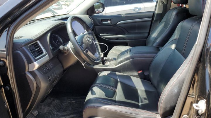 Toyota Highlander SE 2019
