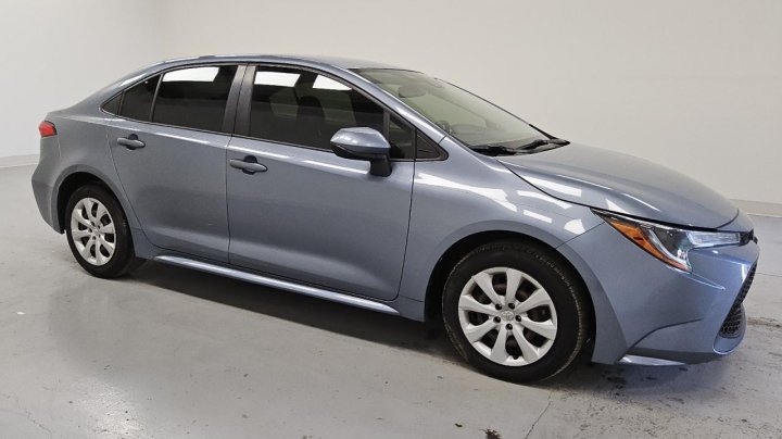 Toyota Corolla LE 2021