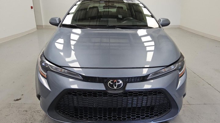 Toyota Corolla LE 2021