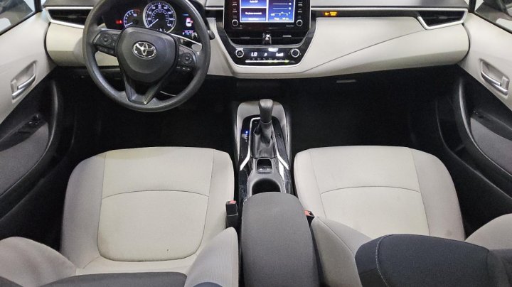 Toyota Corolla LE 2021