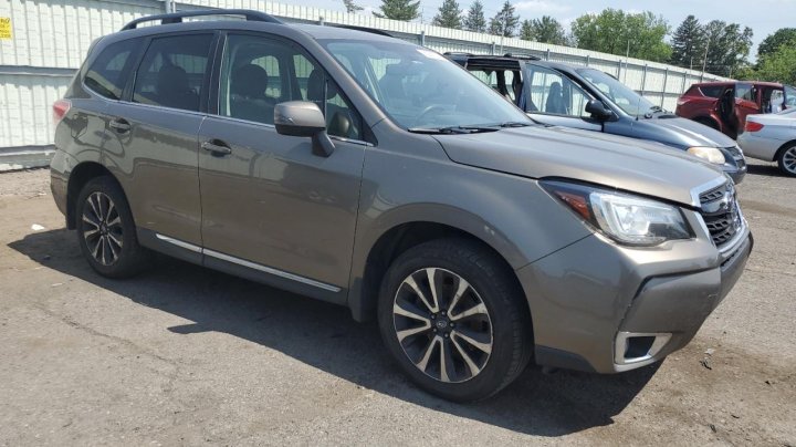 Subaru Forester 2.0XT TOURING 2017