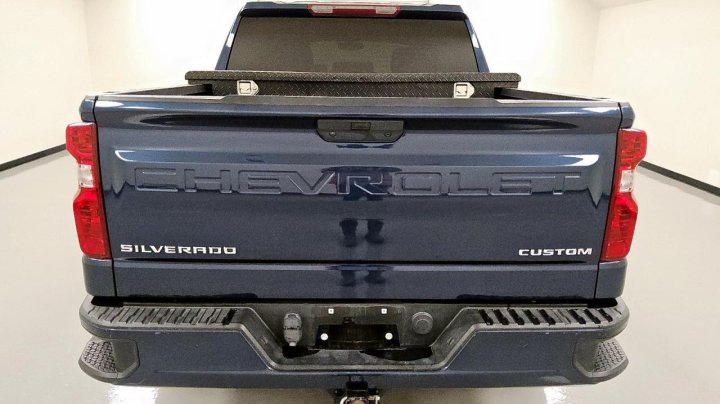 Chevrolet Silverado C1500 CUSTOM 2021