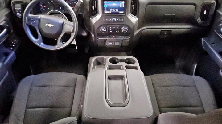 Chevrolet Silverado C1500 CUSTOM 2021