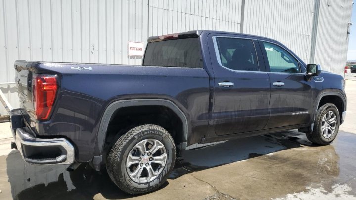 GMC Sierra K1500 SLT 2025