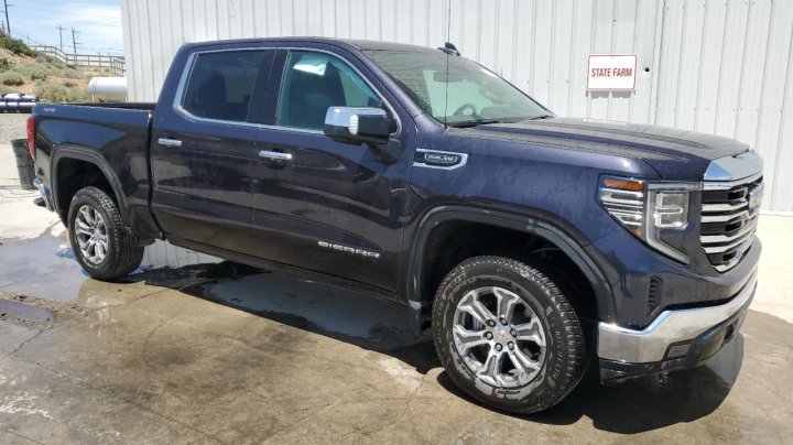 GMC Sierra K1500 SLT 2025