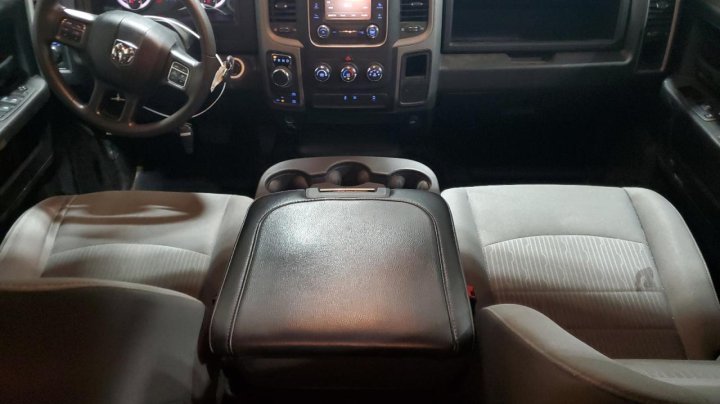 RAM 1500 CLASSIC TRADESMAN 2021
