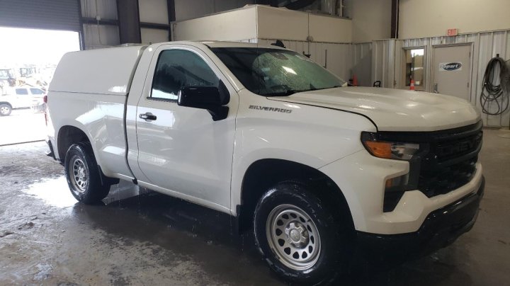 Chevrolet Silverado C1500 2023