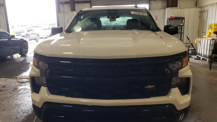 Chevrolet Silverado C1500 2023