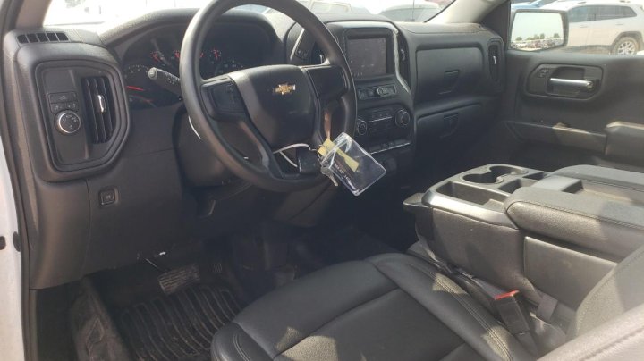 Chevrolet Silverado C1500 2023