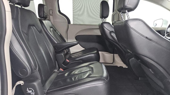 CHRYSLER Pacifica TOURING L 2022