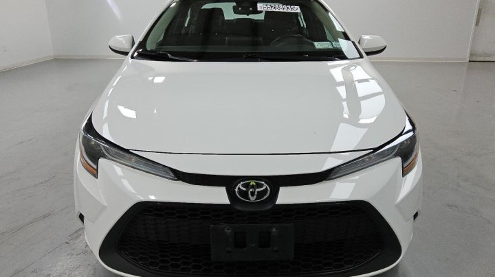 Toyota Corolla LE 2021