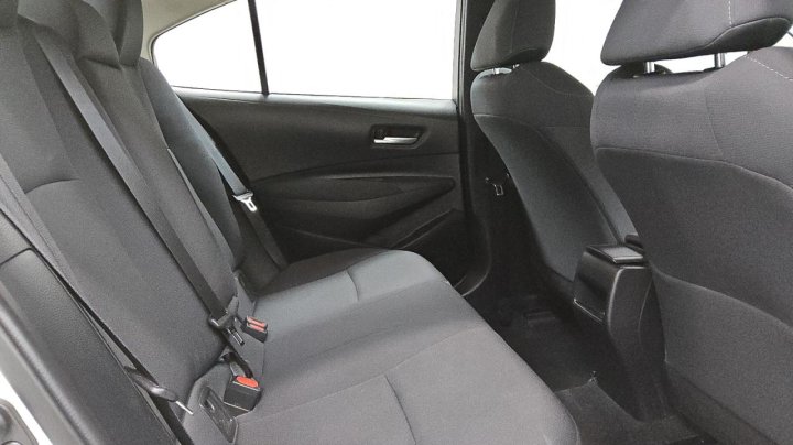 Toyota Corolla LE 2021