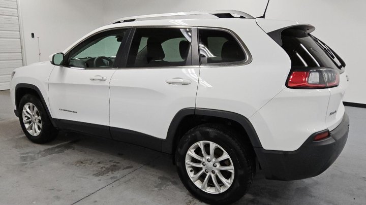 JEEP Cherokee LATITUDE 2019