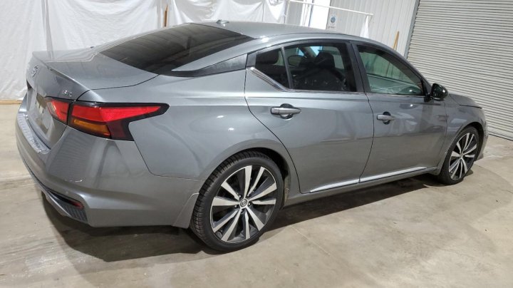 Nissan Altima SR 2020