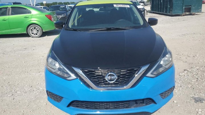 Nissan Sentra S 2019