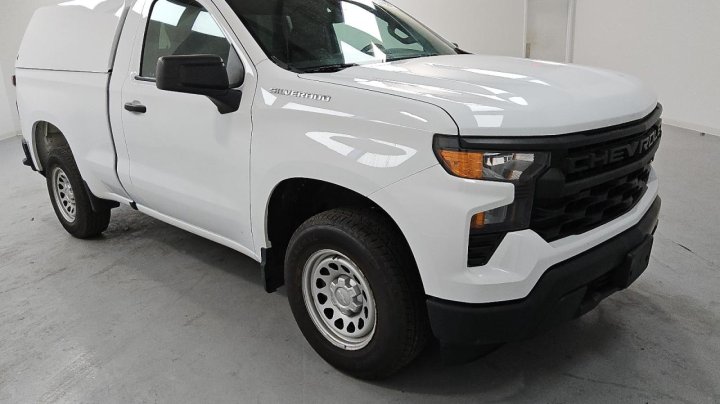 Chevrolet Silverado C1500 2023