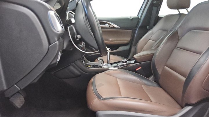INFINITI QX30 BASE 2018