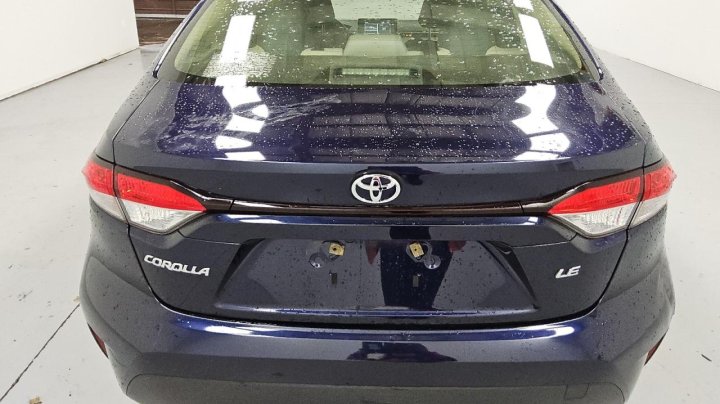 Toyota Corolla LE 2021