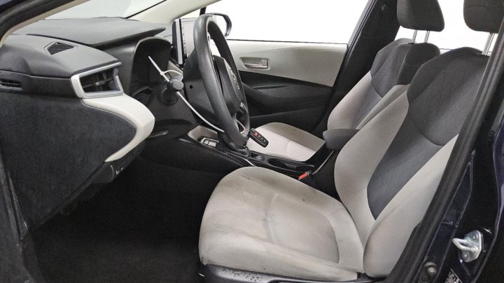 Toyota Corolla LE 2021