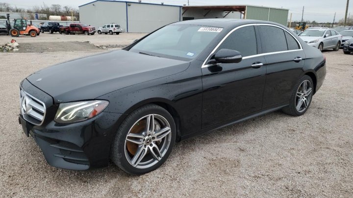 Mercedes-Benz E 300 4MATIC 2017