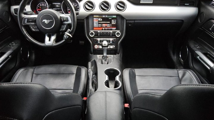 Ford MUSTANG  2015