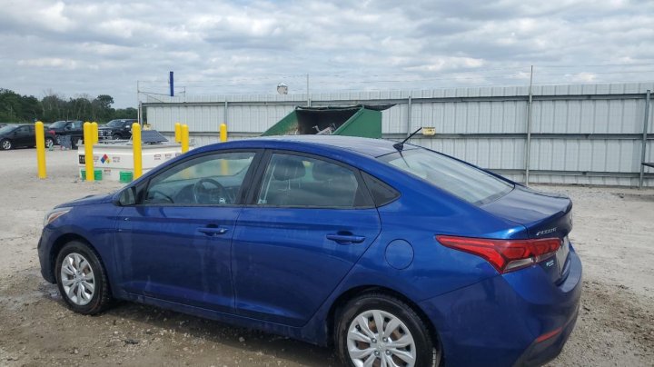 Hyundai ACCENT SE 2021