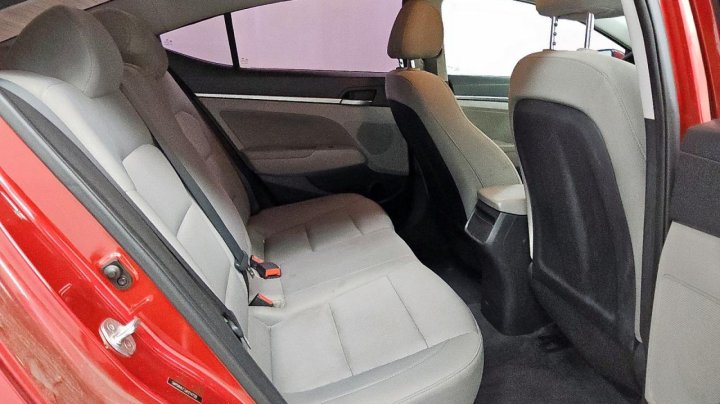 Hyundai Elantra SEL 2018
