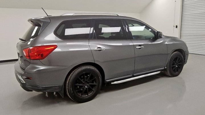 Nissan Pathfinder S 2018