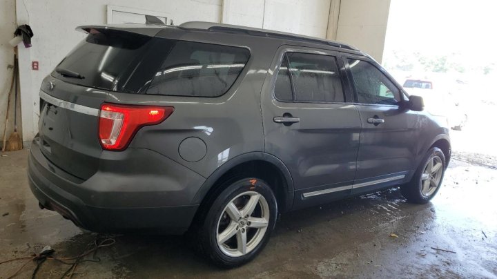 Ford Explorer XLT 2017