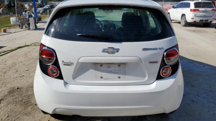 Chevrolet Sonic LT 2015