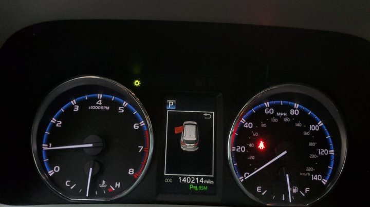 Toyota RAV4 LIMITED 2016