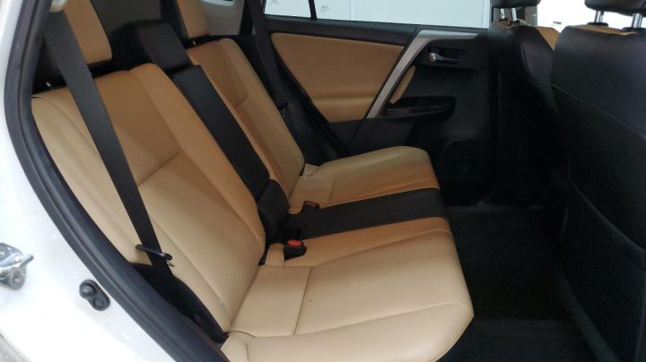 Toyota RAV4 LIMITED 2016
